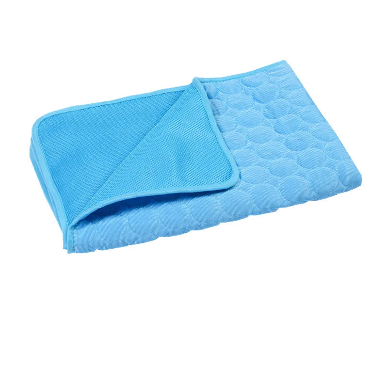 Tapete Refrescante para Cães e Gatos – Cama de Verão Respirável e Lavável para Casa, Sofá e Automóvel**